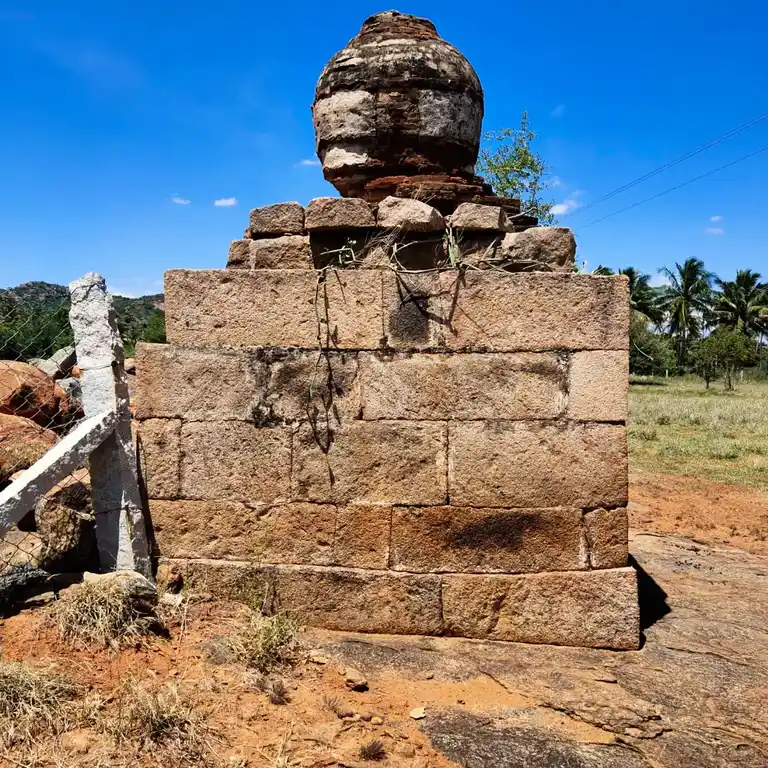 Arulmigu Malaiamman Temple, Chinnakkampatty - 624712