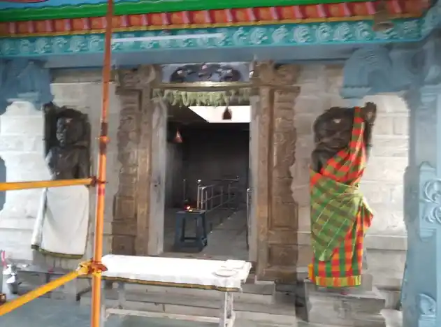 Arulmigu Malaiamman Temple, Nanjaithottakurichi, Karur - 639002 அருள்மிகு மலையம்மன் திருக்கோயில், Nanjaithottakurichi, Karur - 639002, Karur - Ancient Temple Architecture and History Image 4