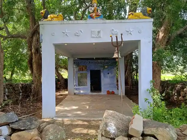 Arulmigu Malaikanniyamman Temple, Kasiyampatti, Ranimookanoor - 635303 அருள்மிகு மலைக்கன்னியம்மன் திருக்கோயில், Kasiyampatti, Ranimookanoor - 635303, Dharmapuri - Ancient Temple Architecture and History Image 3