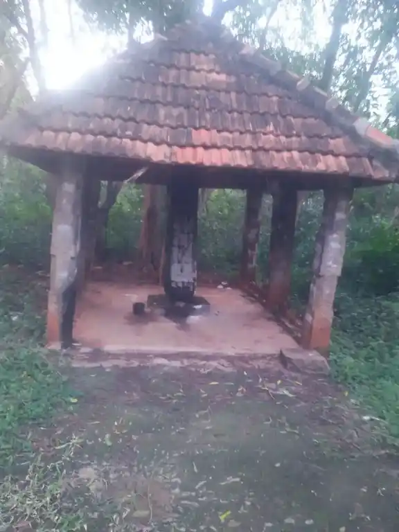 Arulmigu Malaikoil, Pazhayapalayam - 621311 Arulmigu Malaikoil, Pazhayapalayam - 621311, Thiruchirappalli - Ancient Temple Architecture and History Image 4
