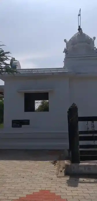 Arulmigu Malaikovil, Karisalpatti - 625512 அருள்மிகு மாலைக்கோயில்,கரிசல்பட்டி,பெரியகுளம் வட்டம் கோயில், கரிசல்பட்டி - 625512, Theni - Ancient Temple Architecture and History Image 3