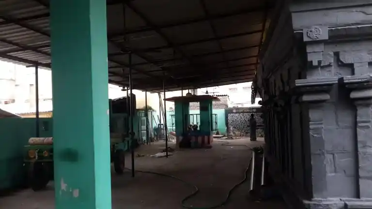 Arulmigu Malaimandala Perumal Temple, Thiruppachethi - 630610 Arulmigu Malaimandala Perumal Temple, Thiruppachethi - 630610, Sivagangai - Ancient Temple Architecture and History Image 2