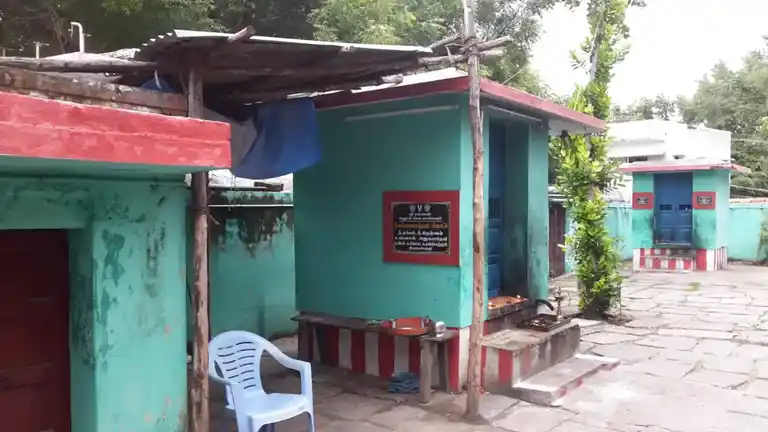 Arulmigu Malaimandala Perumal Temple, Thiruppachethi - 630610 Arulmigu Malaimandala Perumal Temple, Thiruppachethi - 630610, Sivagangai - Ancient Temple Architecture and History Image 4