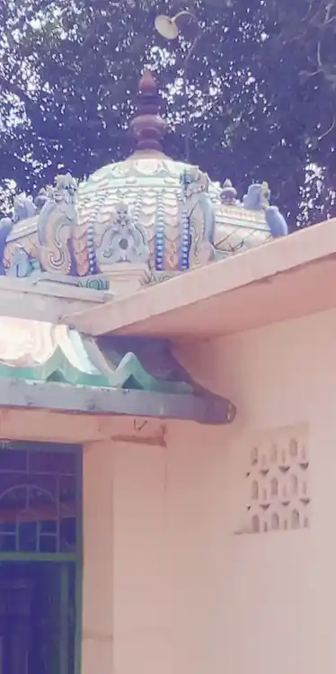 Arulmigu Malaimel Ayyanar Temple, Vallam, Thanjavur - 613403 அருள்மிகு மலைமேல் அய்யனார் திருக்கோயில், Vallam, Thanjavur - 613403, Thanjavur - Ancient Temple Architecture and History Image 4