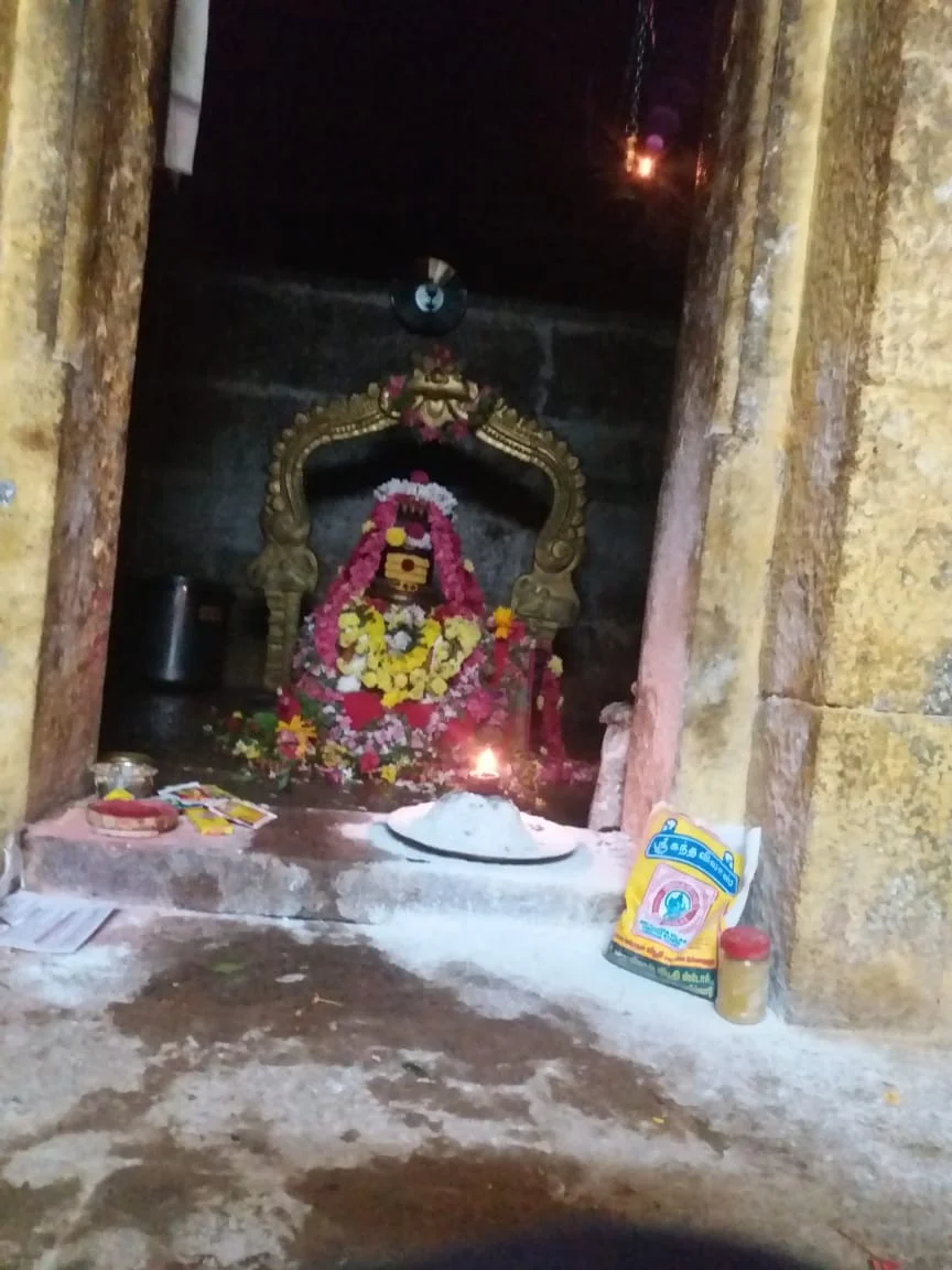 Arulmigu Malaimel Vaithiyanatha Swamy Temple, Vadakarai, Periyakulam - 625601 அருள்மிகு மலைமேல் வைத்தியநாத சுவாமி திருக்கோயில், வடகரை, பெரியகுளம் - 625601, Theni - Ancient Temple Architecture and History Image 7