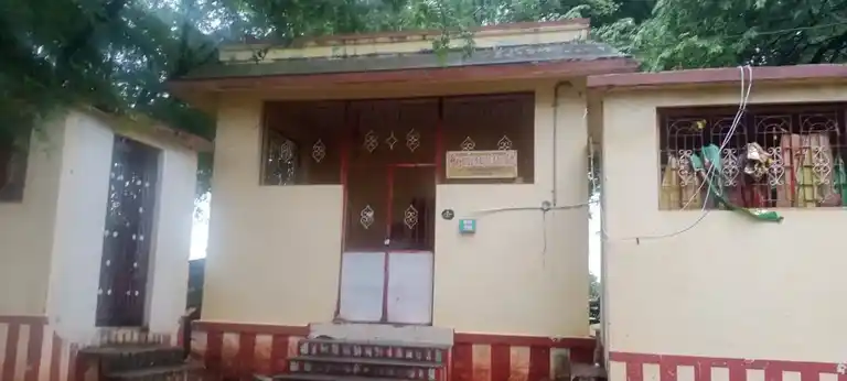 Arulmigu Malaimman Temple, Thadaiyampatti - 625535 அருள்மிகு மாலையம்மன் திருக்கோயில், Thadaiyampatti - 625535, Madurai - Ancient Temple Architecture and History Image 4