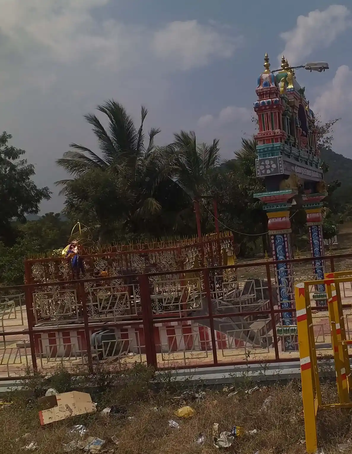 Arulmigu Malainachiyamman Temple, Piranpatti - 630410 அருள்மிகு. மலைநாச்சியம்மன் திருக்கோயில், Piranpatti - 630410, Sivagangai - Ancient Temple Architecture and History Image 2