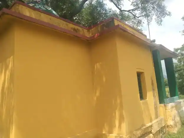 Arulmigu Malainachiyamman Temple, V.Puthur - 630410