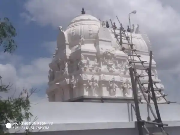 Arulmigu Malaisamy @ Ramar Temple, Top Of The Hill, Sayamalai - 628552 அருள்மிகு மலைச்சாமி என்ற இராமர் திருக்கோயில், Top Of The Hill, Sayamalai - 628552, Tenkasi - Ancient Temple Architecture and History Image 2