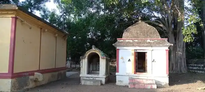 Arulmigu Malaivalrnthalamman Temple, Thandangorai - 621006 அருள்மிகு மலைவளர்ந்தாளம்மன் திருக்கோயில், தண்டாங்கோரை - 621006, Thiruchirappalli - Ancient Temple Architecture and History Image 4