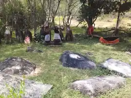 Arulmigu Malaiyadi Ayyanar Temple, Pulavanaarkudi - 622002 அருள்மிகு மலையடி அய்யனார் திருக்கோயில், Pulavanaarkudi - 622002, Pudukkottai - Ancient Temple Architecture and History Image 3