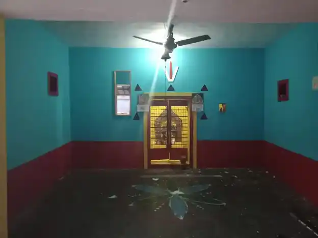 Arulmigu Malaiyandahalli Perumal Temple, Sowtahalli, Sowtahalli - 635112 அருள்மிகு மலையாண்டஹள்ளி பெருமாள் திருக்கோயில், சௌட்டஹள்ளி - 635112, Krishnagiri - Ancient Temple Architecture and History Image 7