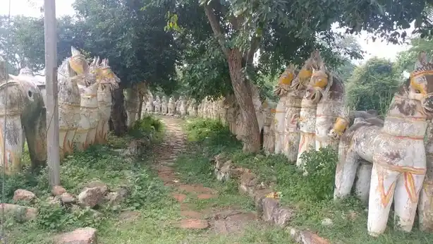 Arulmigu Malaiyandi Amman Temple, Pannapatty, Pannapatty - 621307 அருள்மிகு மலையாண்டிசுவாமி திருக்கோயில், Pannapatty, Pannapatty - 621307, Thiruchirappalli - Ancient Temple Architecture and History Image 7