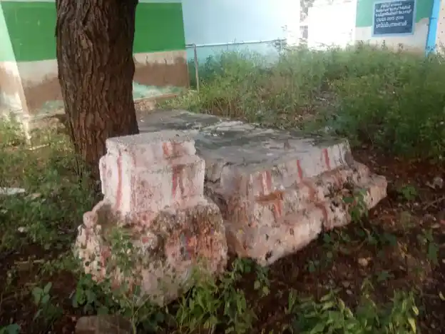 Arulmigu Malakoil Temple, Agraharakarthankanni - 638812 அருள்மிகு மலைக்கோயில், அக்ரஹாரகத்தாங்கன்னி, பெருந்துறை கோயில், Agraharakarthankanni - 638812, Tiruppur - Ancient Temple Architecture and History Image 3