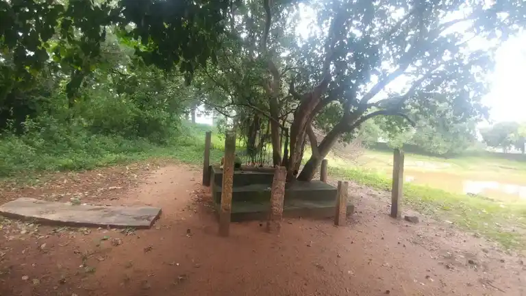 Arulmigu Malampatti Ayyanar Temple, Ayyapatti - 625103 அருள்மிகு மலம்பட்டி அய்யனார் கோயில், Ayyapatti - 625103, Madurai - Ancient Temple Architecture and History Image 4