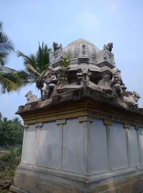 Arulmigu Malapillayar Swamy Temple, Arasavanakadu - 612603 அருள்மிகு மேலப்பிள்ளையார் திருக்கோயில், Arasavanakadu - 612603, Thiruvarur - Ancient Temple Architecture and History Image 2