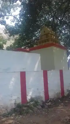 Arulmigu Malayadi Iyyanar Temple, Village Outside, Vadakku Kuruvikualam - 627754 அருள்மிகு மலையடி அய்யனார் திருக்கோயில், Village Outside, Vadakku Kuruvikualam - 627754, Tenkasi - Ancient Temple Architecture and History Image 2