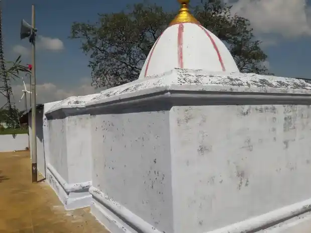 Arulmigu Malayandisamy Temple, Koolanaikenpatti - 642107 அருள்மிகு மலையாண்டிசாமி திருக்கோயில், குளனாய்க்கன்பட்டி - 642107, Coimbatore - Ancient Temple Architecture and History Image 2