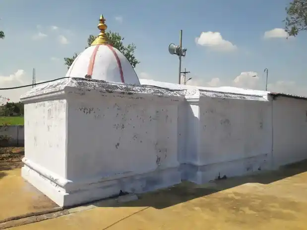 Arulmigu Malayandisamy Temple, Koolanaikenpatti - 642107 அருள்மிகு மலையாண்டிசாமி திருக்கோயில், குளனாய்க்கன்பட்டி - 642107, Coimbatore - Ancient Temple Architecture and History Image 4