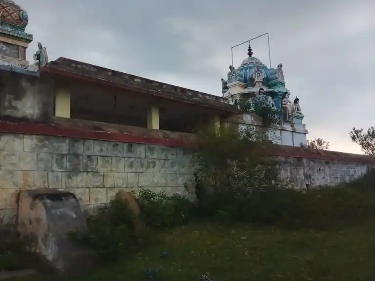 Arulmigu Malayaperumal Temple, Sundaram - 622402 அருள்மிகு மலைப்பெருமாள் திருக்கோயில், Sundaram - 622402, Pudukkottai - Ancient Temple Architecture and History Image 2