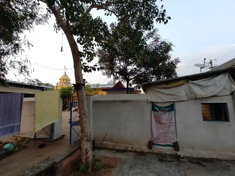 Arulmigu Maleeswar Swamy Temple, Silukkuvarpatty - 624215 அருள்மிகு மல்லேஸ்வரர்சாமி திருக்கோயில், Silukkuvarpatty - 624215, Dindigul - Ancient Temple Architecture and History Image 5