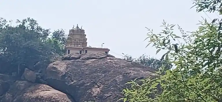 Arulmigu Mallaiya Swamy Temple, Javvathupatti - 624704 Arulmigu Mallaiya Swamy Temple, Javvathupatti - 624704, Dindigul - Ancient Temple Architecture and History Image 2