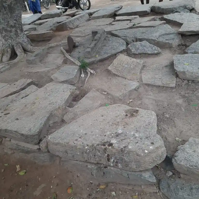 Arulmigu Mallan Temple, Perur - 621205 Arulmigu Mallan Temple, Perur - 621205, Thiruchirappalli - Ancient Temple Architecture and History Image 4