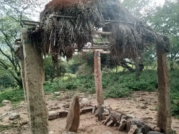 Arulmigu Mallathamman Temple, Utthappanayakkanur - 625537 மள்ளத்தய்யன் திருக்கோயில், Utthappanayakkanur - 625537, Madurai - Ancient Temple Architecture and History Image 2