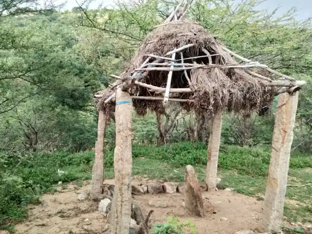 Arulmigu Mallathamman Temple, Utthappanayakkanur - 625537 மள்ளத்தய்யன் திருக்கோயில், Utthappanayakkanur - 625537, Madurai - Ancient Temple Architecture and History Image 4
