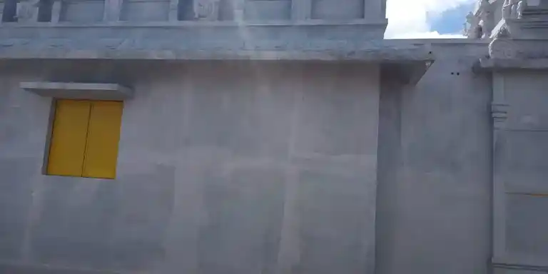 Arulmigu Malligarjuna Swamy Temple, Malligarjunadurgam - 635107 அருள்மிகு மல்லிகார்ஜீனசாமி திருக்கோயில், மல்லிகார்ஜீனதுர்க்கம் - 635107, Krishnagiri - Ancient Temple Architecture and History Image 3