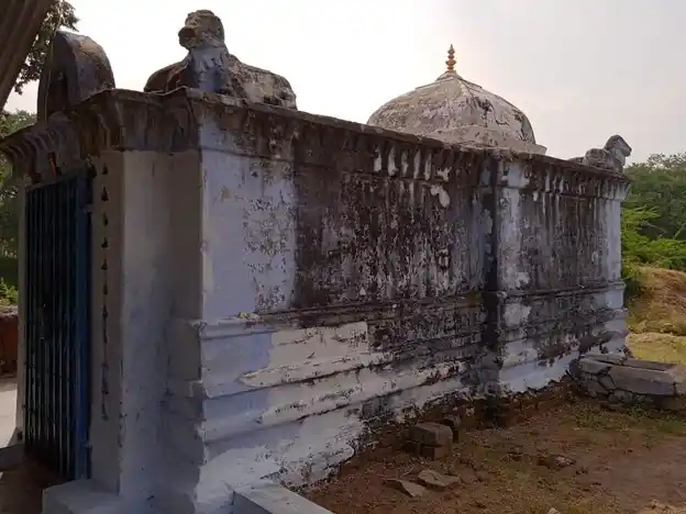 Arulmigu Mallikarjunaswamy Temple, Puilparuthi - 635301 அருள்மிகு மல்லிகார்சுணசாமி திருக்கோயில், Puilparuthi - 635301, Dharmapuri - Ancient Temple Architecture and History Image 2