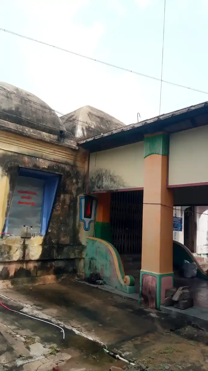 Arulmigu Manavalamamunikal Swamy Temple, Thirukkannamangai - 610104 அருள்மிகு மணவாளமாமுனிகள் சன்னதி திருக்கோயில், திருக்கண்ணமங்கை - 610104, Thiruvarur - Ancient Temple Architecture and History Image 3