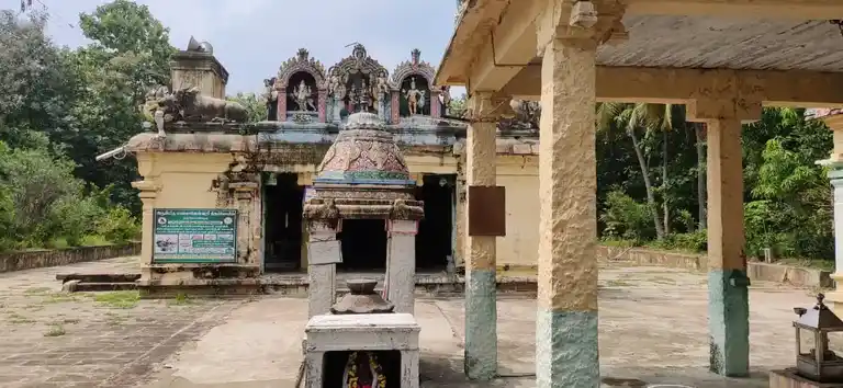Arulmigu Manavaleswarar Temple, Thiruvelvigudi - 609801 அருள்மிகு மணவாளேஸ்வரர் திருக்கோயில், Thiruvelvigudi - 609801, Mayiladuthurai - Ancient Temple Architecture and History Image 2