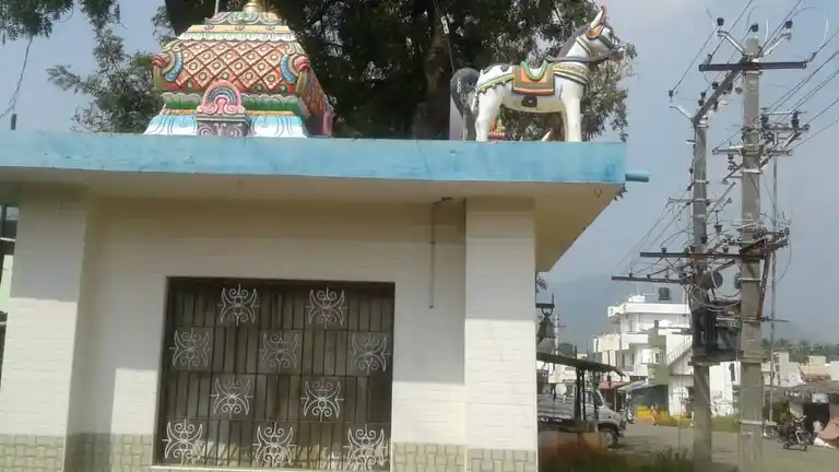 Arulmigu Mandaimuniappaswamy Temple, Thukkanayakkanpalayam - 638506 அருள்மிகு மந்தை முனியப்ப சுவாமி திருக்கோயில், Thukkanayakkanpalayam - 638506, Erode - Ancient Temple Architecture and History Image 4
