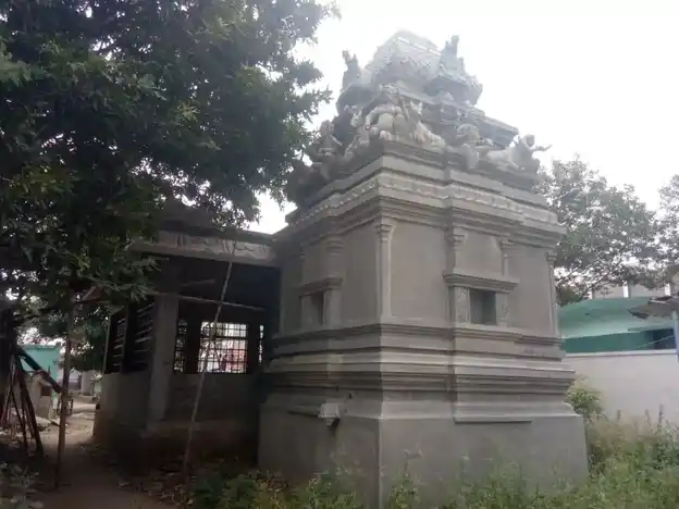 Arulmigu Mandu Mariyamman Temple, Periyanahalli - 635205 Arulmigu Mandu Mariyamman Temple, பெரியனஹல்லி - 635205, Dharmapuri - Ancient Temple Architecture and History Image 4