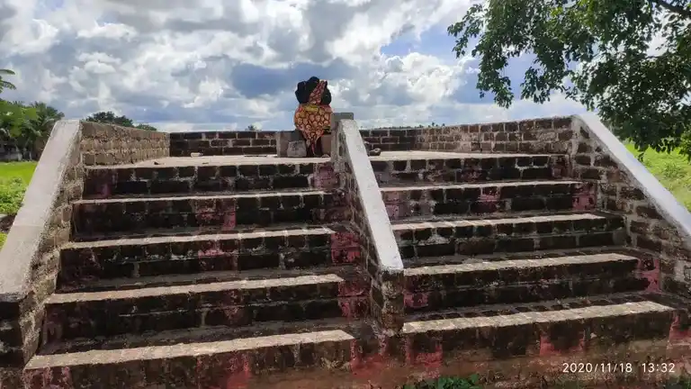 Arulmigu Mandu Silambu Ammatch Amman Temple, Munduvelanpatti - 625514 அருள்மிகு பூண்டு சிலம்பு அம்மச்சியம்மன் திருக்கோயில், Munduvelanpatti, Munduvelanpatti - 625514, Madurai - Ancient Temple Architecture and History Image 4