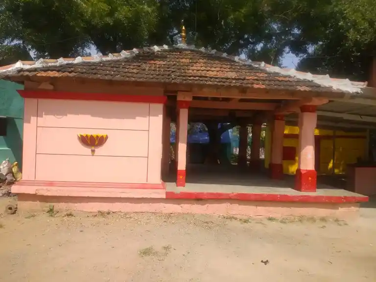 Arulmigu Mandumariamman Temple, Mademangalam - 636804 அருள்மிகு மண்டு மாரியம்மன் திருக்கோயில், Mademangalam - 636804, Dharmapuri - Ancient Temple Architecture and History Image 2