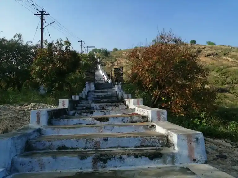 Arulmigu Mangalagiri Perumal Temple, Suriyampalayam, Erode - 638102 அருள்மிகு மங்களகிரி பெருமாள் திருக்கோயில், Suriyampalayam, Erode - 638102, Erode - Ancient Temple Architecture and History Image 5