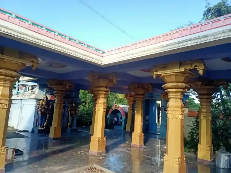 Arulmigu Mangaleswarar Varadharajaperumal Temple, Manganallur - 609404 அருள்மிகு மங்களேஸ்வரர் மற்றும் வரதராஜப்பெருமாள் திருக்கோயில், மங்கைநல்லூர் - 609404, Mayiladuthurai - Ancient Temple Architecture and History Image 5