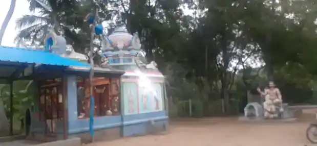 Arulmigu Manickanachiamman Temple, Uthirangudi - 609202 அருள்மிகு மாணிக்கநாச்சியம்மன் திருக்கோயில், Uthirangudi - 609202, Mayiladuthurai - Ancient Temple Architecture and History Image 3