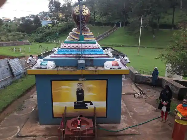 Arulmigu Manihada Mahasakthi Heithaiyamman And Arulmigu Sathiya Nagarajar Temple, Manjakombai Bazar, Kundha - 643203 அருள்மிகு மானிஹாடா மகாசக்தி ஹெத்தையம்மன் சத்ய நாகராஜர் திருக்கோயில், மஞ்சக்கொம்பை பஜார், குந்தா - 643203, Nilgiris - Ancient Temple Architecture and History Image 5