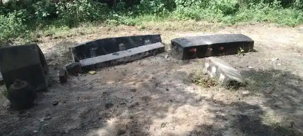 Arulmigu Manikandeeshwarar Temple, Sathurvethamankalam - 623501 Temple