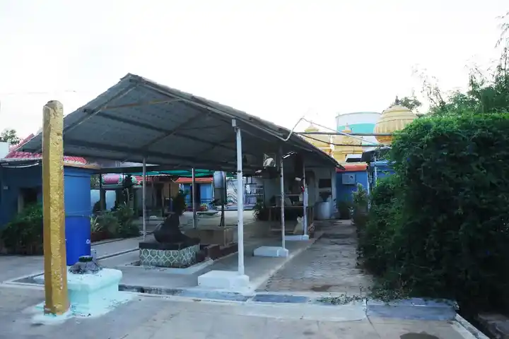 Arulmigu Manikandeshwarar Swamy Temple, Manmangalam - 639006 அருள்மிகு மணிகண்டேஸ்வரர் சுவாமி திருக்கோயில், Manmangalam - 639006, Karur - Ancient Temple Architecture and History Image 3