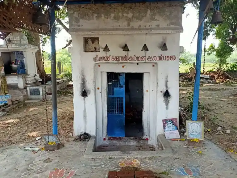 Arulmigu Manikarajiyamman Temple, Kandachipuram - 605701 அருள்மிகு மாணிக்கராஜி அம்மன் திருக்கோயில், Kandachipuram - 605701, Viluppuram - Ancient Temple Architecture and History Image 4