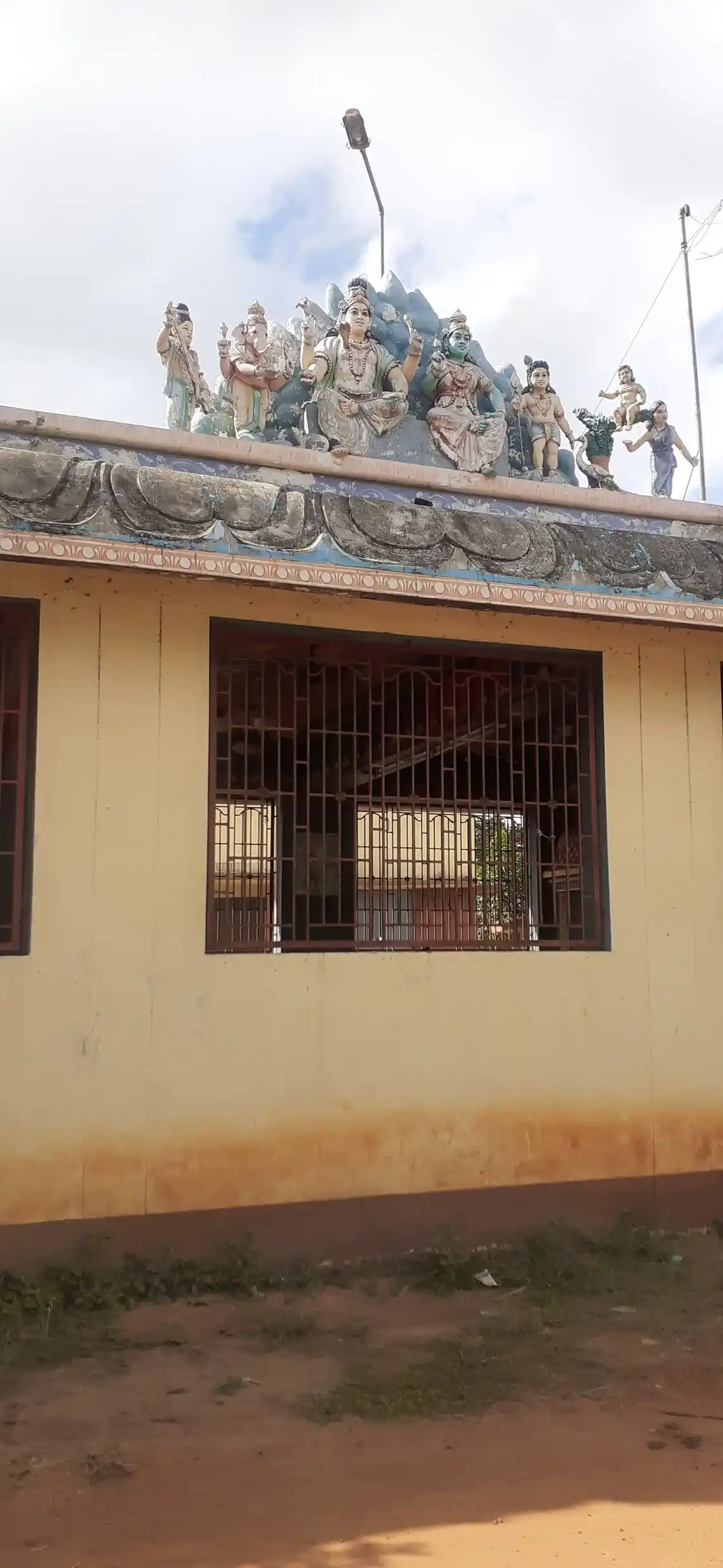 Arulmigu Manikka Vinayagar Temple, Kutchipalayam - 614403 அருள்மிகு மாணிக்கவிநாயகர் திருக்கோயில், Kutchipalayam - 614403, Thiruvarur - Ancient Temple Architecture and History Image 2