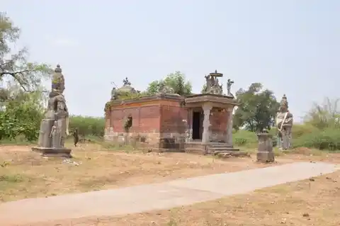 Arulmigu Manikkanachiar Temple, Kavalakudi - 608702 அருள்மிகு மாணிக்கநாச்சியார் திருக்கோயில், Kavalakudi - 608702, Cuddalore - Ancient Temple Architecture and History Image 3