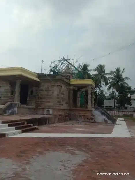 Arulmigu Manikundra Perumal Temple, Vennar Bank, Thanjavur - 613003 அருள்மிகு மணிகுன்றபெருமாள் திருக்கோயில், Vennar Bank, Thanjavur - 613003, Thanjavur - Ancient Temple Architecture and History Image 2
