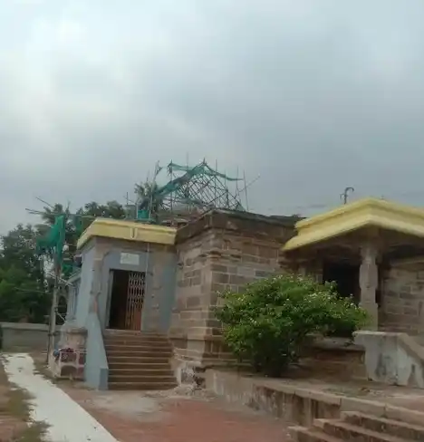 Arulmigu Manikundra Perumal Temple, Vennar Bank, Thanjavur - 613003 அருள்மிகு மணிகுன்றபெருமாள் திருக்கோயில், Vennar Bank, Thanjavur - 613003, Thanjavur - Ancient Temple Architecture and History Image 6