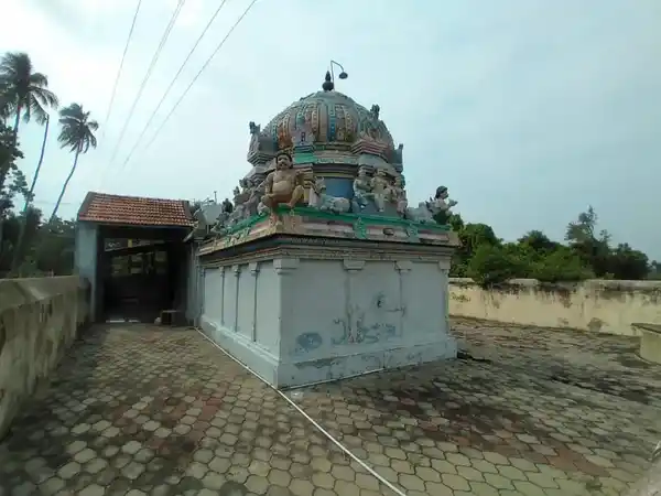 Arulmigu Manjal Neer Pootha Iyyanar Temple, Mallapuram - 612204 அருள்மிகு மஞ்சள் நீர்பூத்த அய்யனார் திருக்கோயில், Mallapuram - 612204, Thanjavur - Ancient Temple Architecture and History Image 5