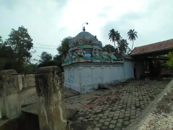 Arulmigu Manjal Neer Pootha Iyyanar Temple, Mallapuram - 612204 அருள்மிகு மஞ்சள் நீர்பூத்த அய்யனார் திருக்கோயில், Mallapuram - 612204, Thanjavur - Ancient Temple Architecture and History Image 6
